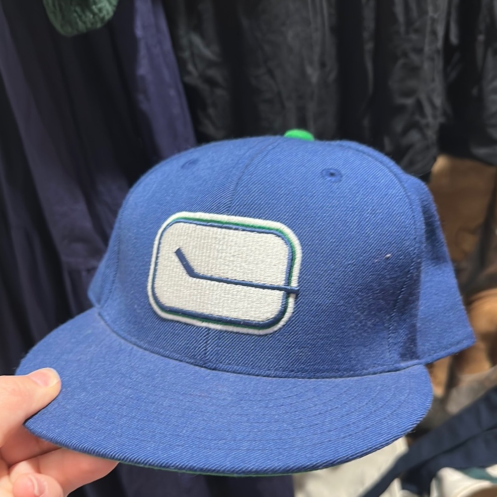 Mitchell & Ness Blue and Green Cap